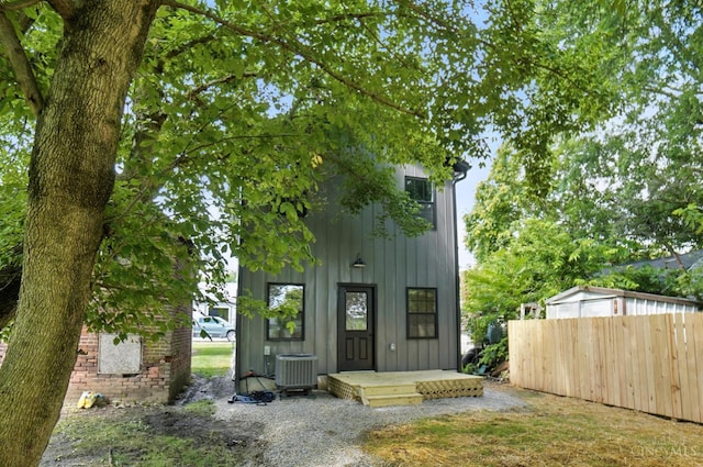 152 N College St, Sabina, OH 45169 - view of front of home with board and batten siding