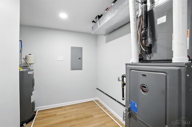 152 N College St, Sabina, OH 45169 - utilities featuring electric panel, electric water heater, and heating unit