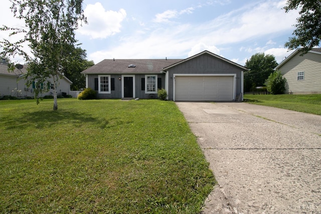 881 Trails End Dr, Liberty Twp, OH 45050 - ranch-style home featuring concrete driveway, a garage, and a front lawn