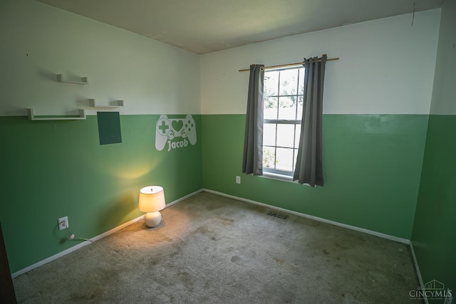 881 Trails End Dr, Liberty Twp, OH 45050 - carpeted empty room with baseboards