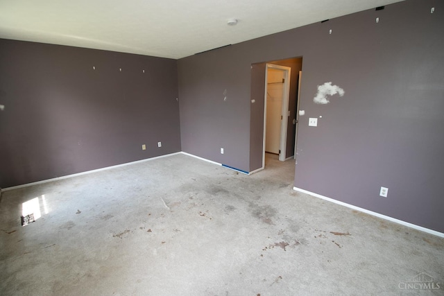 881 Trails End Dr, Liberty Twp, OH 45050 - empty room featuring light carpet and baseboards