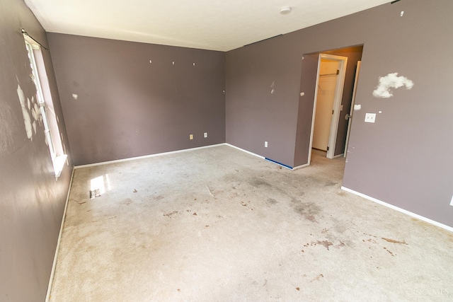 881 Trails End Dr, Liberty Twp, OH 45050 - spare room featuring baseboards