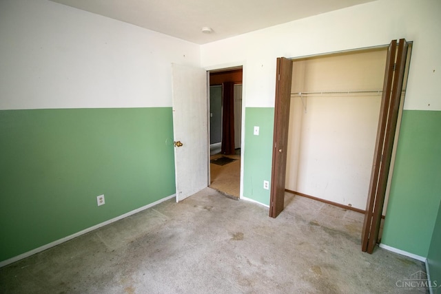 881 Trails End Dr, Liberty Twp, OH 45050 - unfurnished bedroom with carpet and a closet