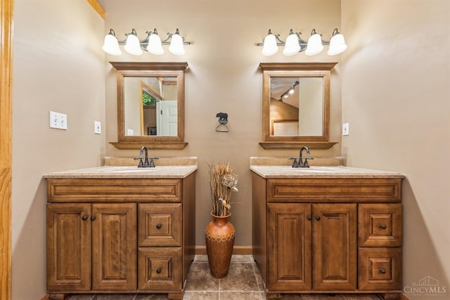 3067 Sugartree Rd, Tate Twp, OH 45106 - bathroom with two vanities