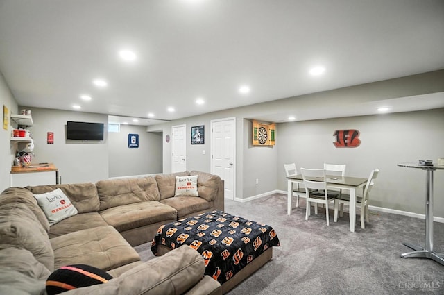 2821 Pine Leaf Ct, Hamilton, OH 45013 - living area featuring recessed lighting and carpet flooring