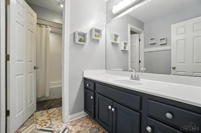 7070 Ravens Run, Anderson Twp, OH 45244 - bathroom featuring vanity and shower / bath combo