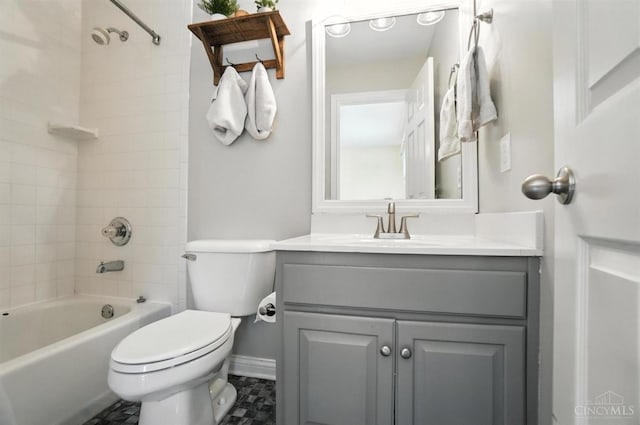 7070 Ravens Run, Anderson Twp, OH 45244 - bathroom featuring vanity and shower / washtub combination