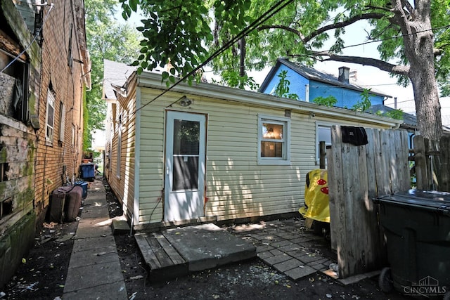 26 Boltin St, Dayton, OH 45403 - back of house