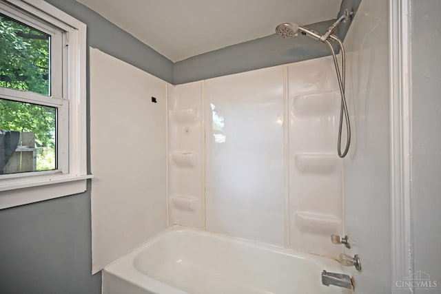 26 Boltin St, Dayton, OH 45403 - full bathroom featuring bathtub / shower combination