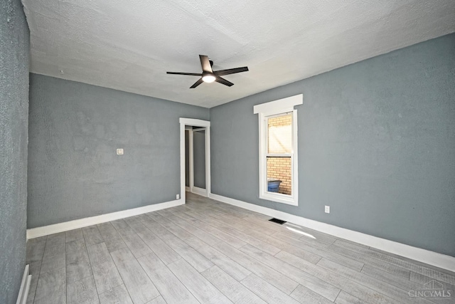 26 Boltin St, Dayton, OH 45403 - unfurnished room featuring ceiling fan and wood finished floors