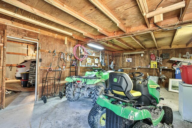 1851 Parker Rd, Goshen Twp, OH 45150 - garage with a workshop area