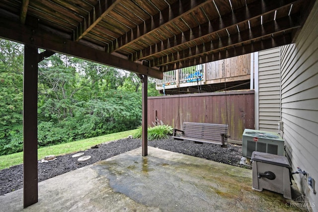 3016 Stratford Ct Unit 115, Cincinnati, OH 45140 - view of patio