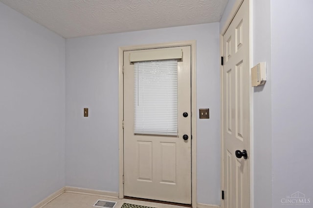 3016 Stratford Ct Unit 115, Cincinnati, OH 45140 - doorway with baseboards