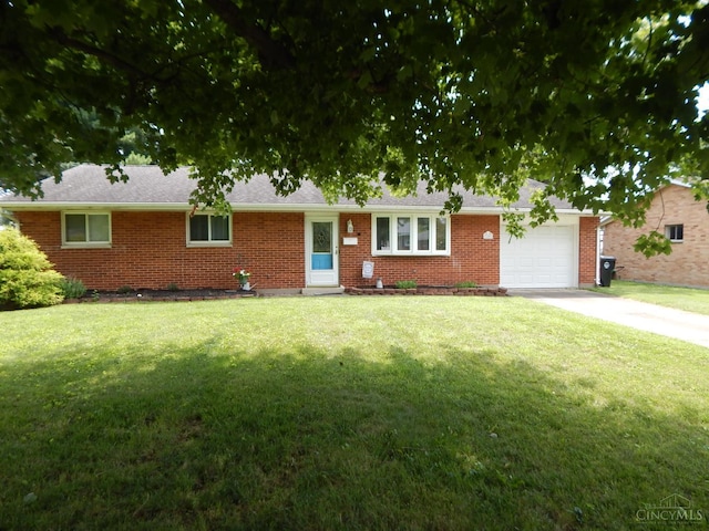 280 Kenyon Dr, Wilmington, OH 45177 - photo 1