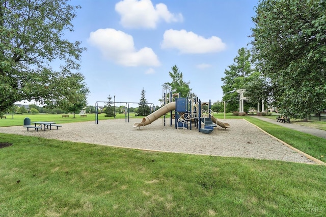 4048 Frye Park Cir, Mason, OH 45040 - community jungle gym featuring a yard