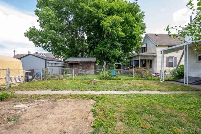 5653 Prosser Ave, Elmwood Place, OH 45216 - view of fenced backyard