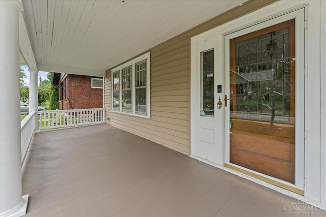 3131 Troy Ave, Cincinnati, OH 45213 - view of porch