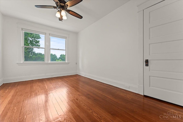 3131 Troy Ave, Cincinnati, OH 45213 - empty room with light wood-type flooring and ceiling fan