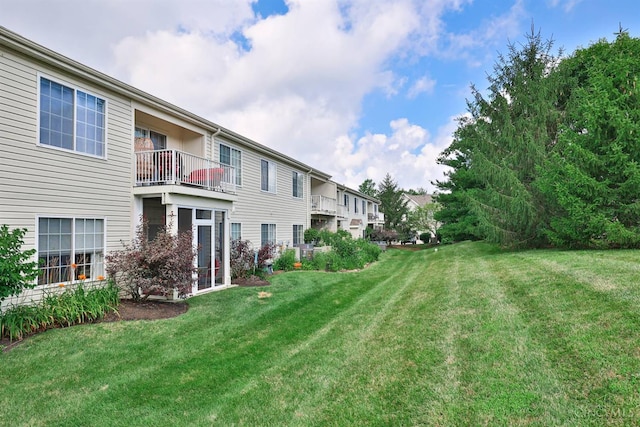 4282 Hickory Park Ln, Batavia Twp, OH 45103 - view of green lawn with a balcony