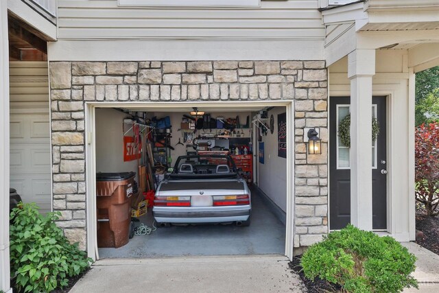 4282 Hickory Park Ln, Batavia Twp, OH 45103 - view of garage