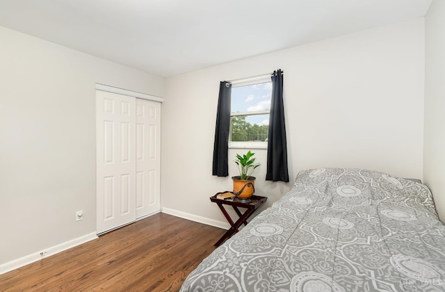 3340 Algus Ln, Green Twp, OH 45248 - bedroom featuring wood finished floors and a closet