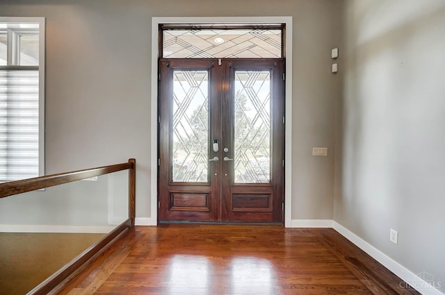 4994 Maxwell Dr, Mason, OH 45040 - foyer featuring baseboards and wood finished floors