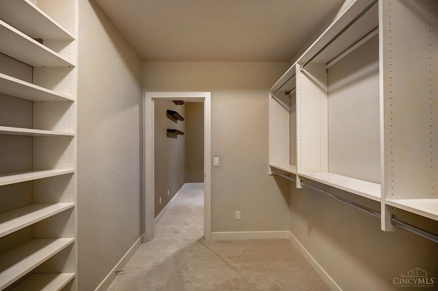 4994 Maxwell Dr, Mason, OH 45040 - spacious closet featuring light carpet