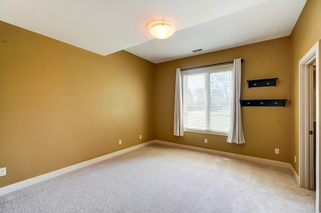4994 Maxwell Dr, Mason, OH 45040 - unfurnished room featuring baseboards and light colored carpet