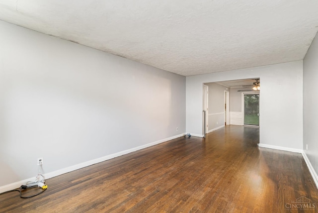 6846 Bryn Mawr Dr, Springfield Twp, OH 45224 - unfurnished room with wood finished floors and baseboards