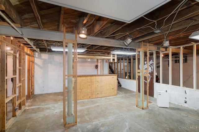6846 Bryn Mawr Dr, Springfield Twp, OH 45224 - unfinished below grade area featuring stairs