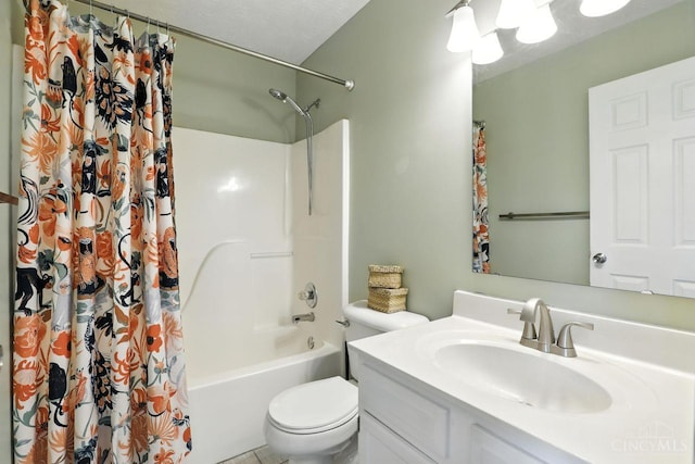 2317 Garrison Dr, Springfield Twp, OH 45231 - bathroom with vanity and shower / tub combo