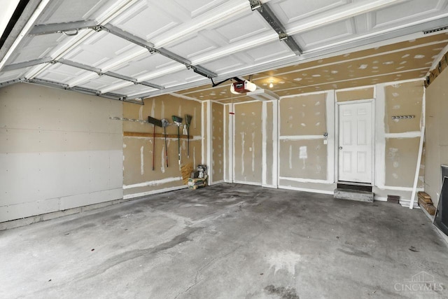 2317 Garrison Dr, Springfield Twp, OH 45231 - garage with a garage door opener