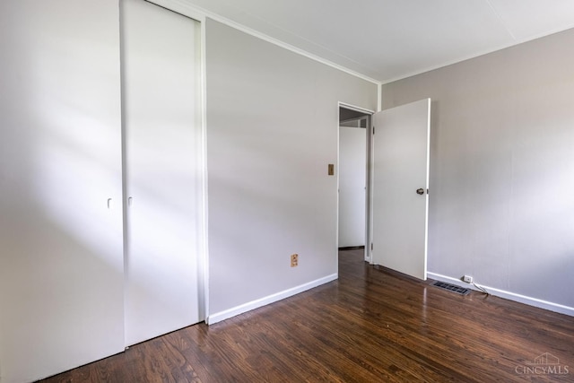 3803 Hampton Pl, Middletown, OH 45042 - unfurnished bedroom featuring wood finished floors and crown molding