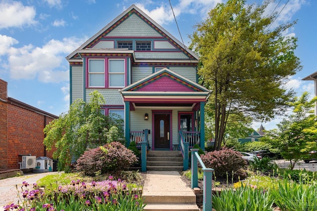 1117 Cypress St, Cincinnati, OH 45206 - victorian home with a porch