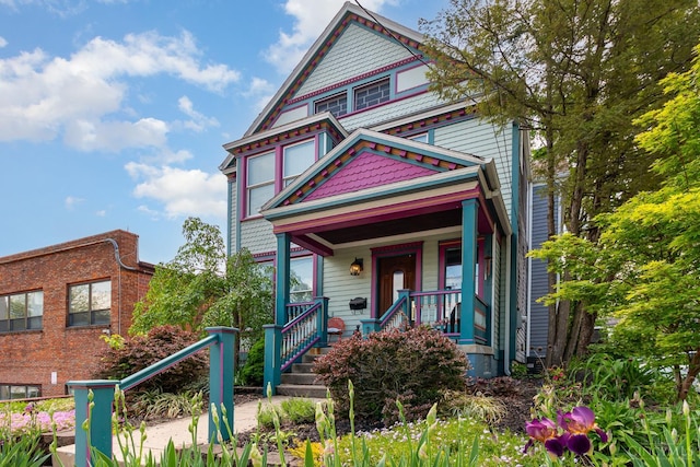 1117 Cypress St, Cincinnati, OH 45206 - victorian-style house with a porch