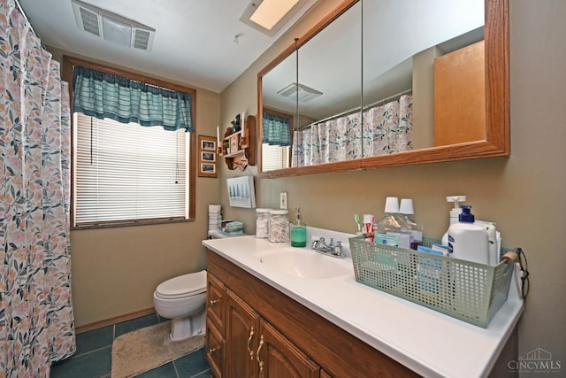 7423 View Place Dr, Springfield Twp, OH 45224 - bathroom with vanity, tile patterned flooring, and curtained shower