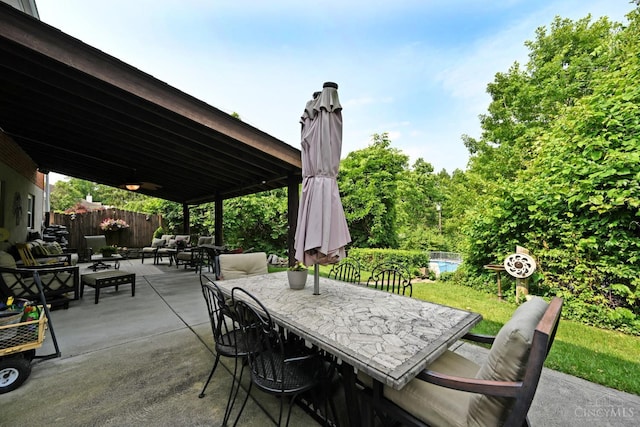 7423 View Place Dr, Springfield Twp, OH 45224 - view of patio with an outdoor living space, outdoor dining space, and ceiling fan