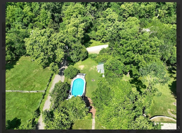 7423 View Place Dr, Springfield Twp, OH 45224 - aerial overview of property's location featuring a pool area
