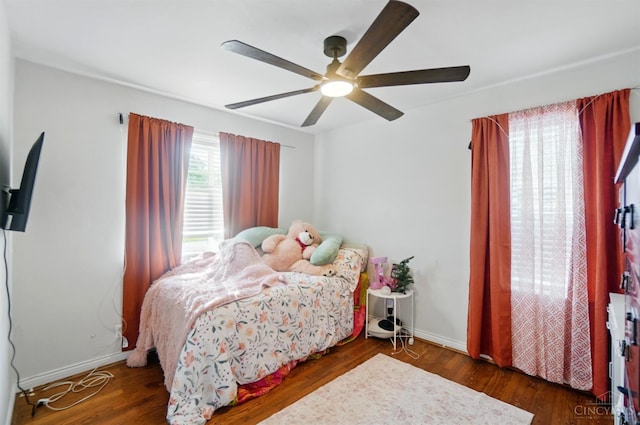 1643 Biscayne Dr, Saint Clair Twp, OH 45013 - bedroom with wood finished floors and ceiling fan
