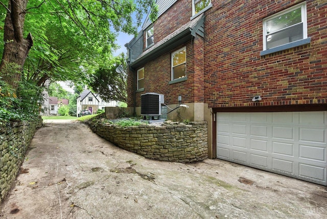 1605 N Dixon Cir, Cincinnati, OH 45224 - photo 34