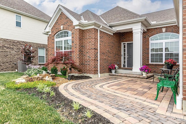 9302 W Meadow Dr, West Chester, OH 45069 - view of patio / terrace