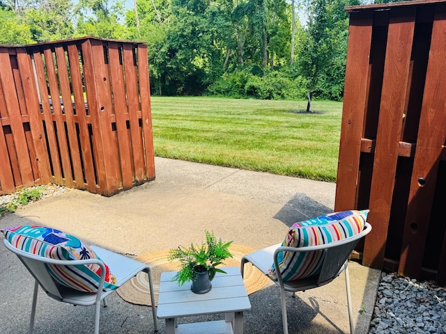 4 Creekwood Sq, Glendale, OH 45246 - view of patio