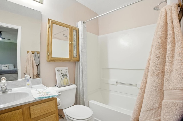 4653 Cardinal Dr, Union Twp, OH 45244 - full bathroom featuring vanity and shower / bathtub combination with curtain