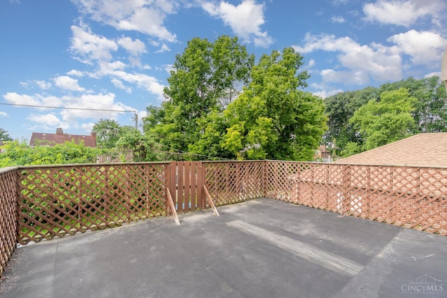 1427 Beaverton Ave, Cincinnati, OH 45237 - view of patio / terrace