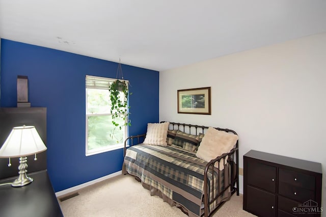 6711 Bayberry Ct, Hamilton Twp, OH 45039 - carpeted bedroom with baseboards