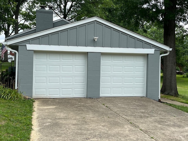 2035 Miles Rd, Cincinnati, OH 45231 - view of detached garage