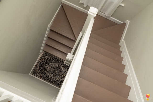 2711 Price Ave, Cincinnati, OH 45204 - view of stairway