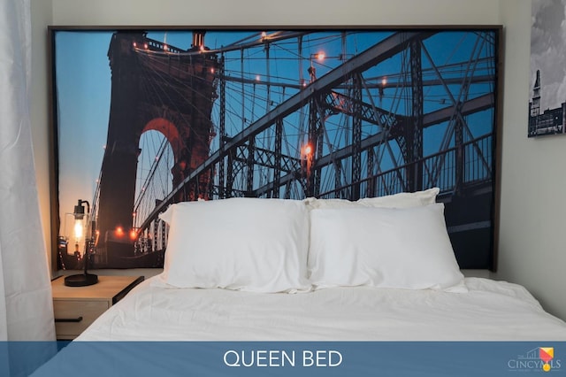 2711 Price Ave, Cincinnati, OH 45204 - bedroom with a towering ceiling