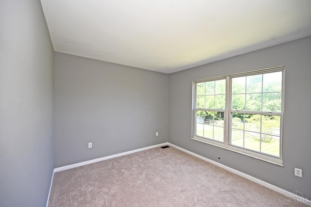 1055 Valley Wood Dr, Union Twp, OH 45103 - carpeted empty room featuring baseboards