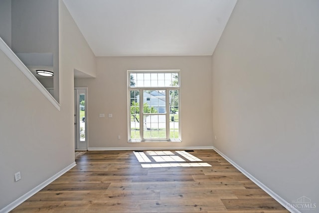 1055 Valley Wood Dr, Union Twp, OH 45103 - entrance foyer featuring wood finished floors and high vaulted ceiling